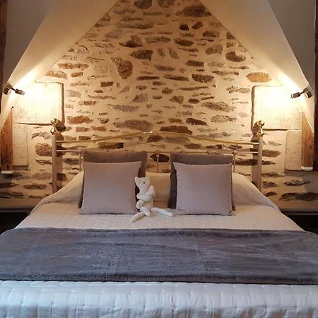 Le Manoir De La Bigotiere Bed & Breakfast Pleslin-Trigavou Ruang foto