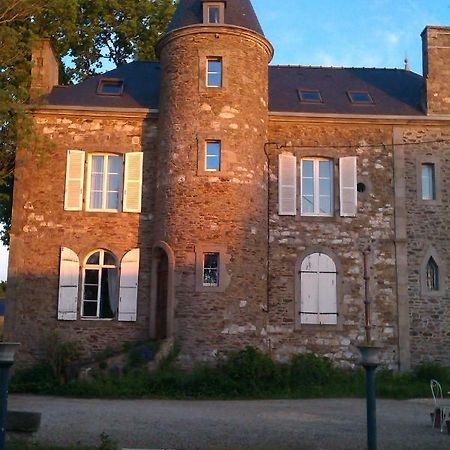 Le Manoir De La Bigotiere Bed & Breakfast Pleslin-Trigavou Bagian luar foto