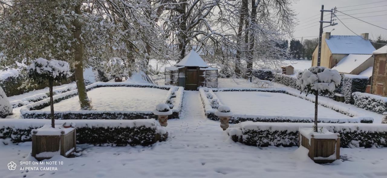 Le Manoir De La Bigotiere Bed & Breakfast Pleslin-Trigavou Bagian luar foto