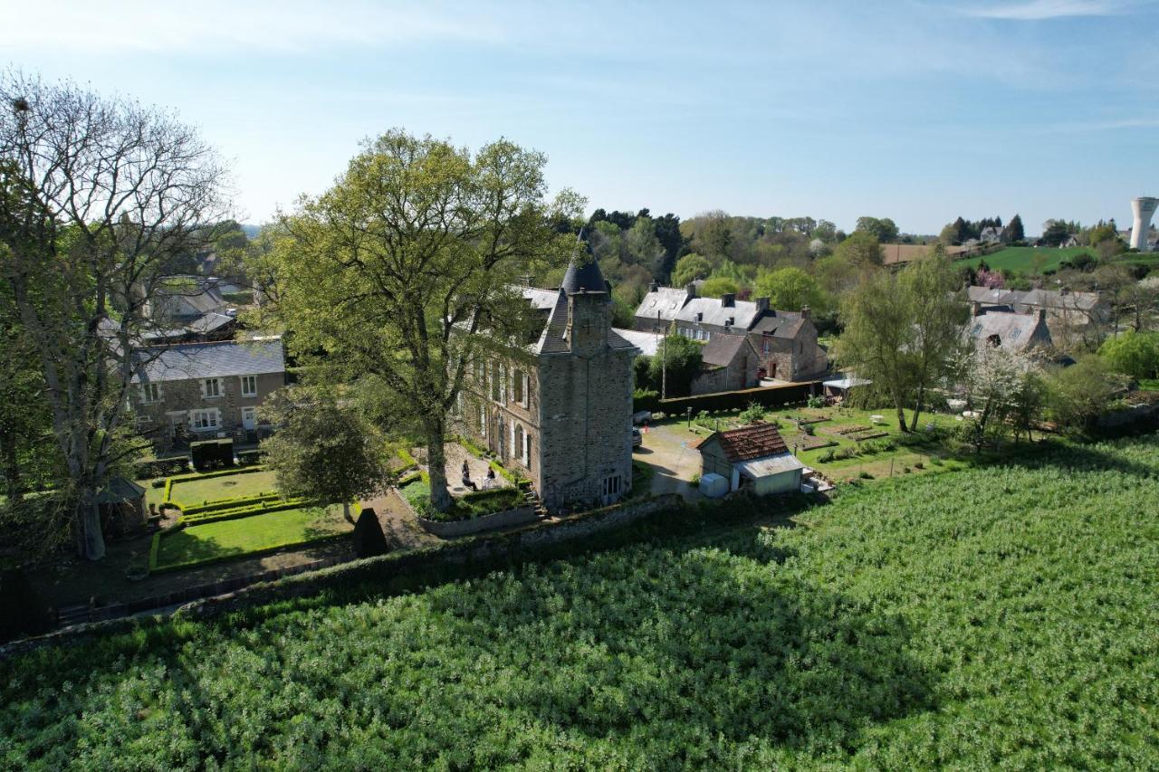 Le Manoir De La Bigotiere Bed & Breakfast Pleslin-Trigavou Bagian luar foto