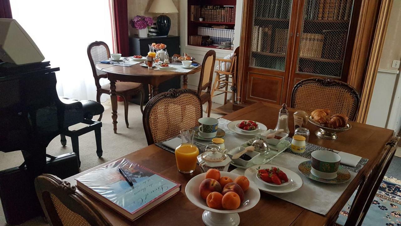 Le Manoir De La Bigotiere Bed & Breakfast Pleslin-Trigavou Bagian luar foto