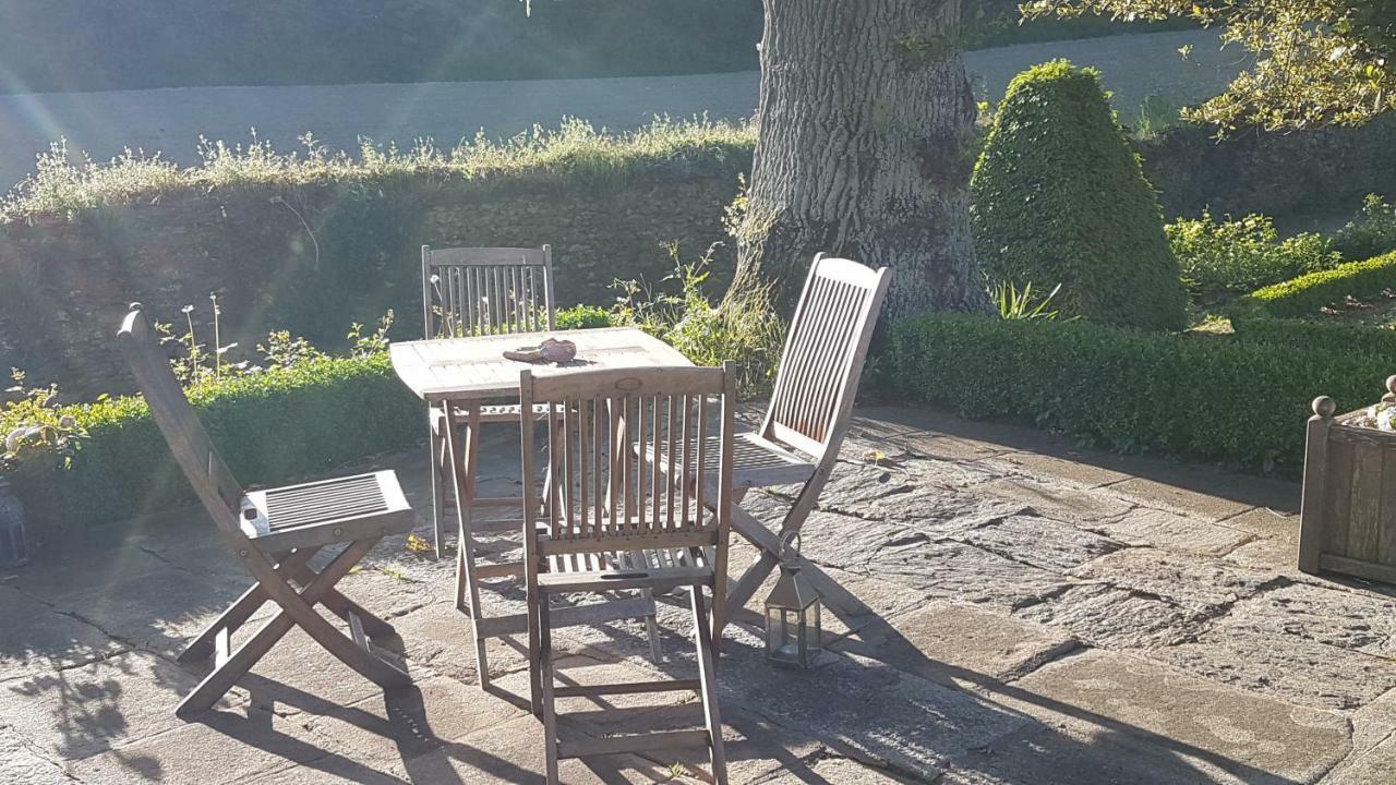 Le Manoir De La Bigotiere Bed & Breakfast Pleslin-Trigavou Bagian luar foto