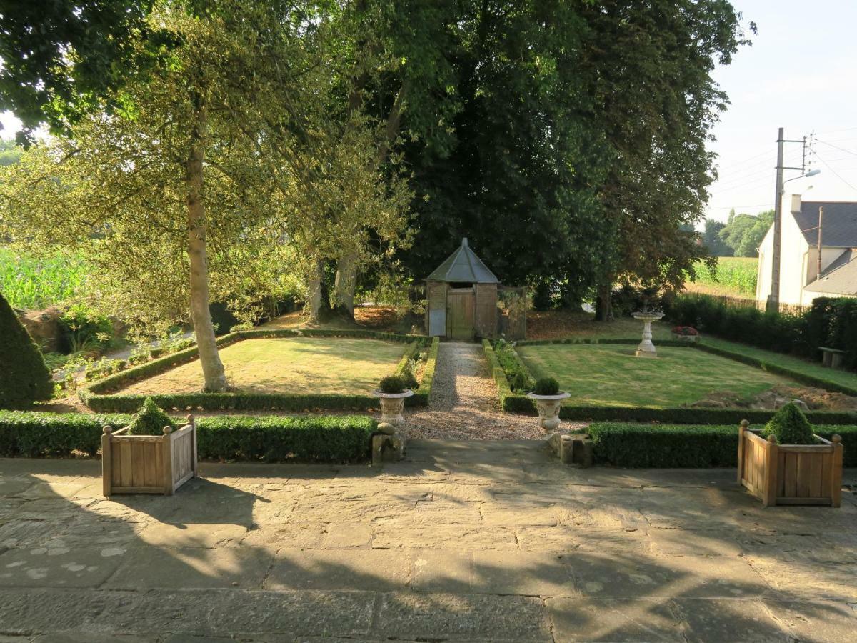Le Manoir De La Bigotiere Bed & Breakfast Pleslin-Trigavou Bagian luar foto