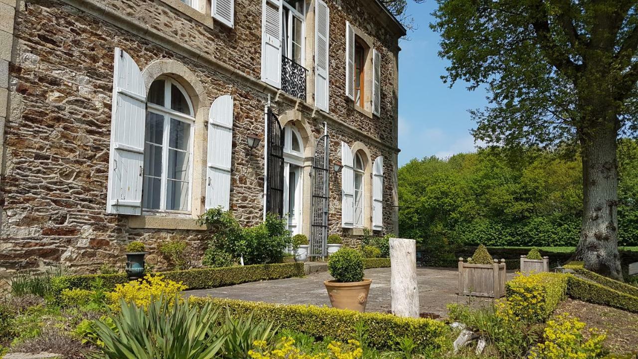 Le Manoir De La Bigotiere Bed & Breakfast Pleslin-Trigavou Bagian luar foto