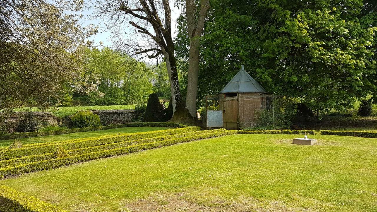 Le Manoir De La Bigotiere Bed & Breakfast Pleslin-Trigavou Bagian luar foto